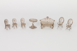 Sieben Miniaturmöbel aus Silber, deutsch um 1900