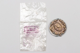 Wehrmacht Drivers Badge in bronze with package