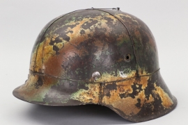 Wehrmacht M42 camo & wire helmet - EF64