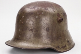 WWI M16 helmet with range marking