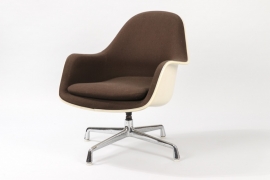 Loose Cushion Lounge Chair Brown // Charles and Ray Eames