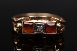 Antique golden ring with citrine and diamond