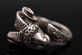 Ram head silver ring