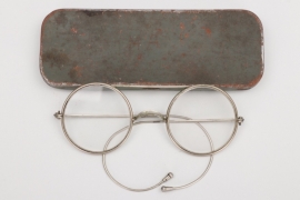 Imperial Germany - glasses in fieldgrey case