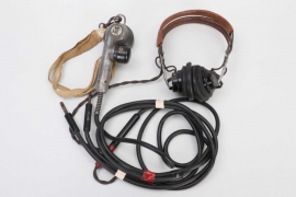 USA - WWII Air Force HS33 pilot's headset with microphone T-17