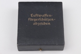 Case to Luftwaffe Radio Operator & Air Gunner's Badge