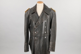 Luftwaffe flying troops officer's leather coat - Oberleutnant