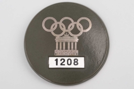 Olympic Games Berlin 1936 official service badge - olive green