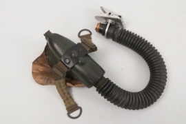 Luftwaffe pilot's oxygen mask - byd
