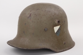 Reichswehr M16 helmet with a single decal