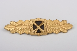Close Combat Clasp in Gold - 1957 type