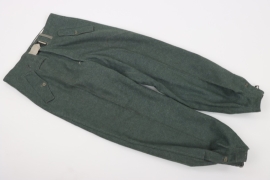 Heer grey assault gunner's trousers - 1944