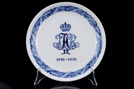 Meissen porcelain regiment plate "Thüringisches Regiment No. 12"