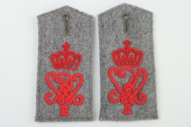 Königs-Ulanen-Regiment (1. Hannoversches) Nr. 13 fieldgrey shoulder boards