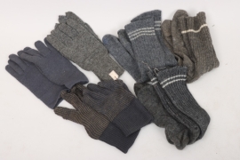 Wehrmacht lot of wool winter gloves & socks