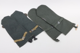 Two pairs of Wehrmacht Heer mittens