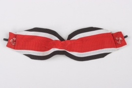 Neck ribbon to the 1939 Knight's Cross of the Iron Cross