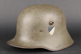 Genlt. Lindemann (Oak Leaves) - Personal M18 Reichswehr helmet