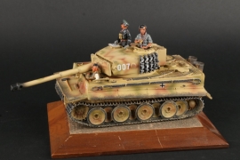 1:34 Scale Tiger I tank on wooden mount