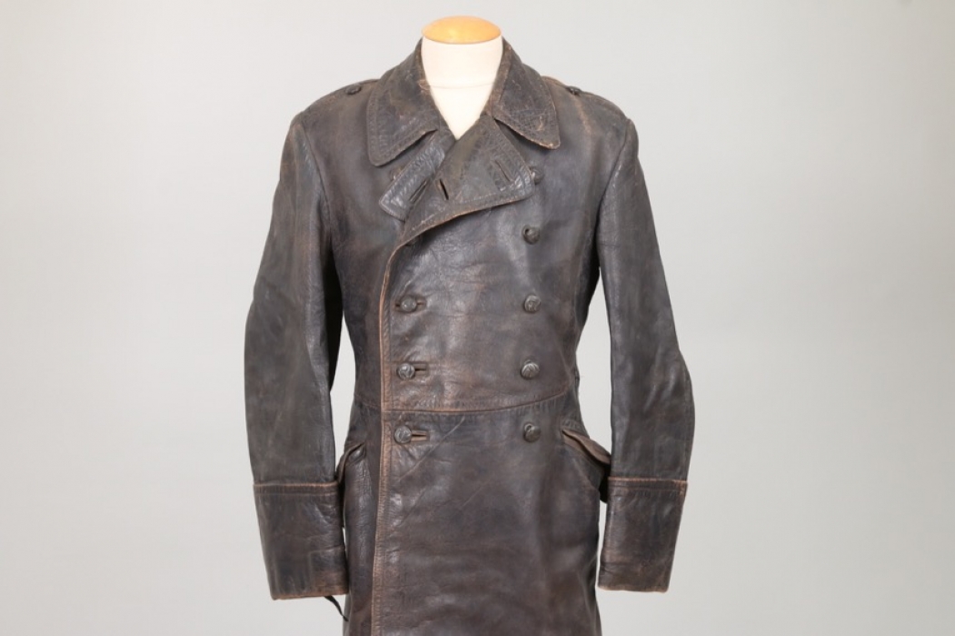 Wehrmacht officer's leather coat