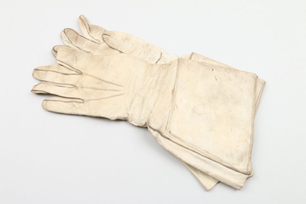 Wehrmacht flag bearer's gloves