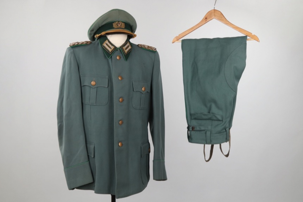East German KVP General's uniform grouping