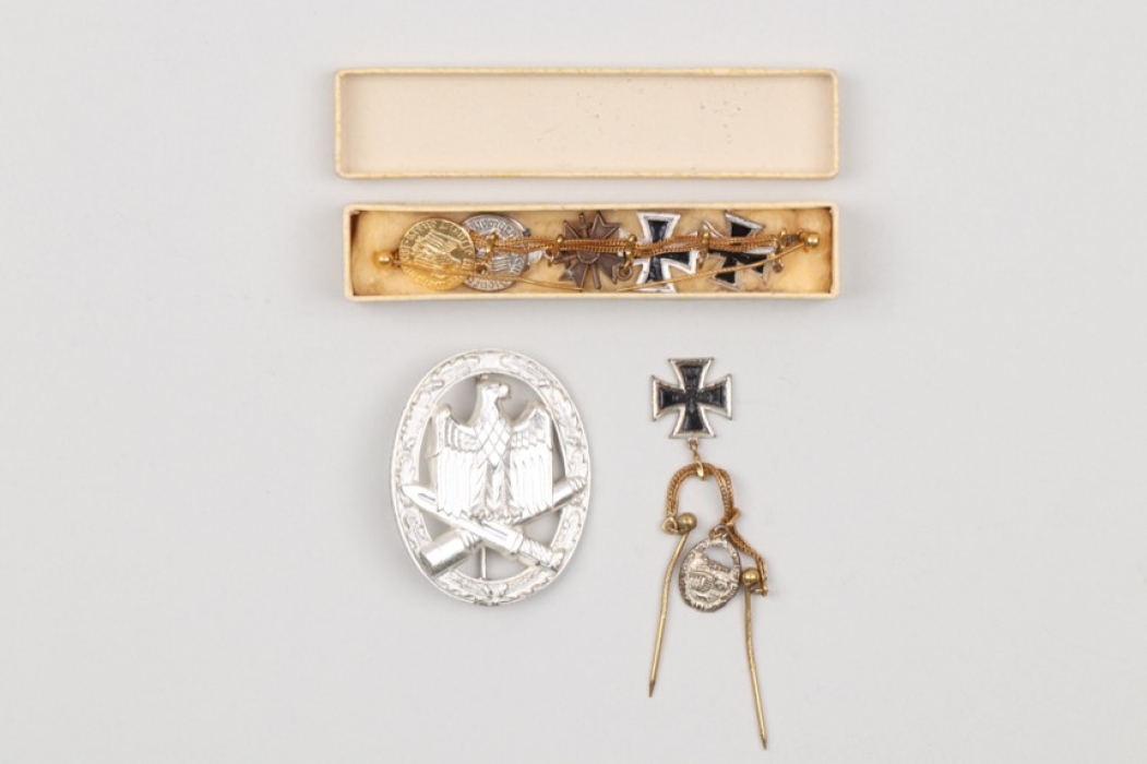 1957 General Assault Badge & miniature chains