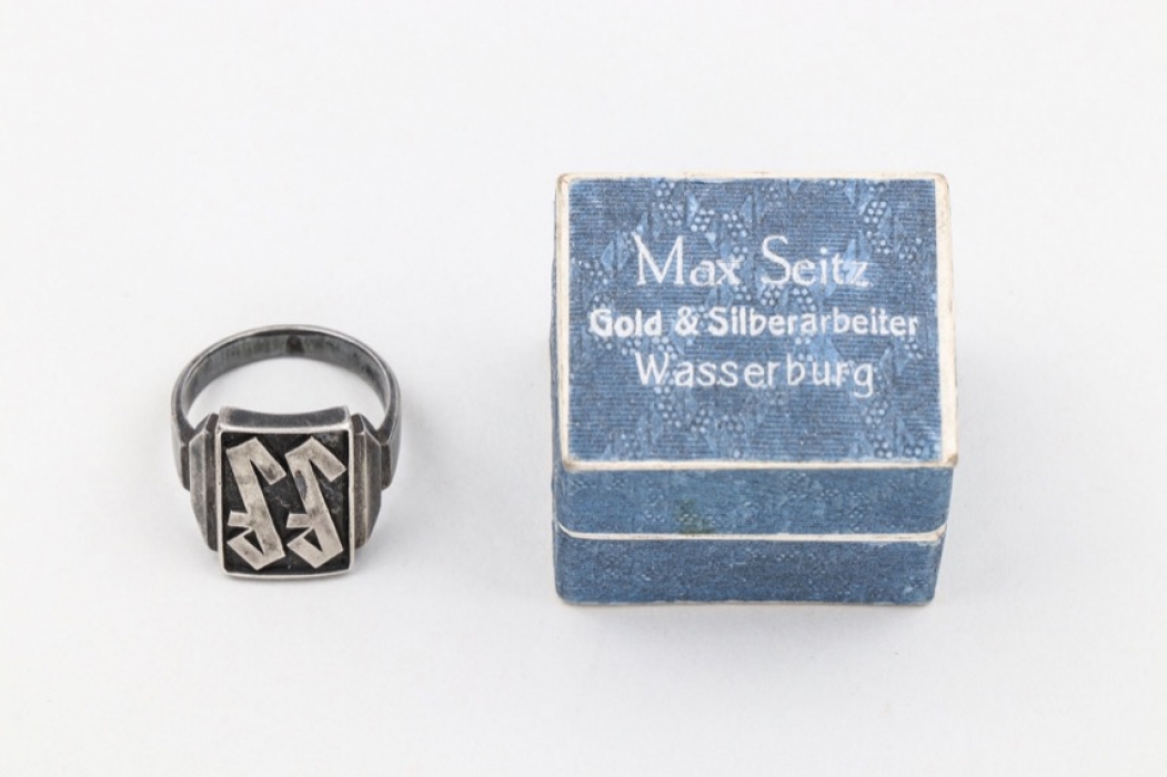 Third Reich ring in case