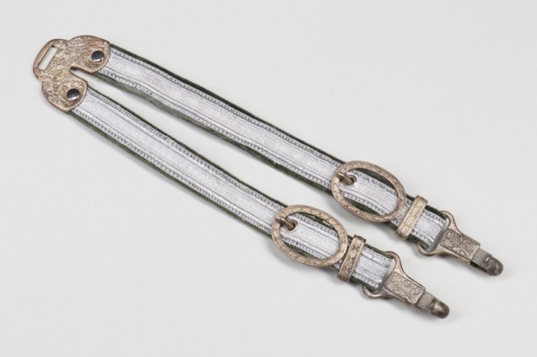 Luxury hangers for Heer Officers Dagger - DRGM