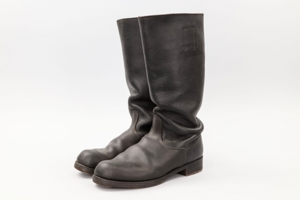 Early Bundeswehr marching boots