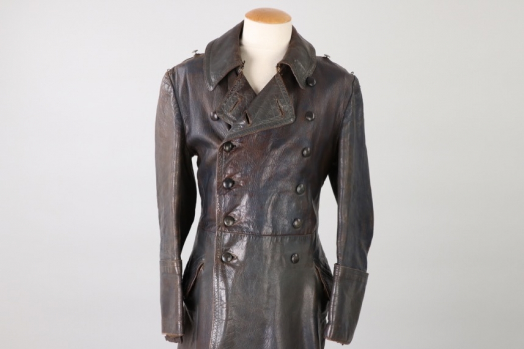 Luftwaffe officer's leather coat
