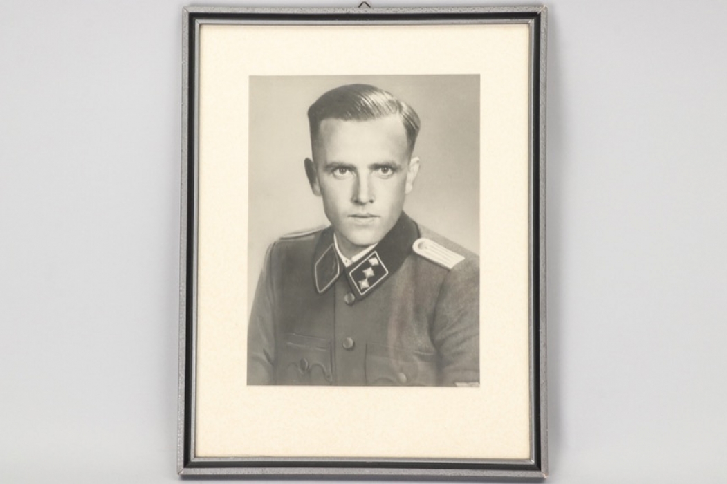 SD-Untersturmführer framed portrait photo