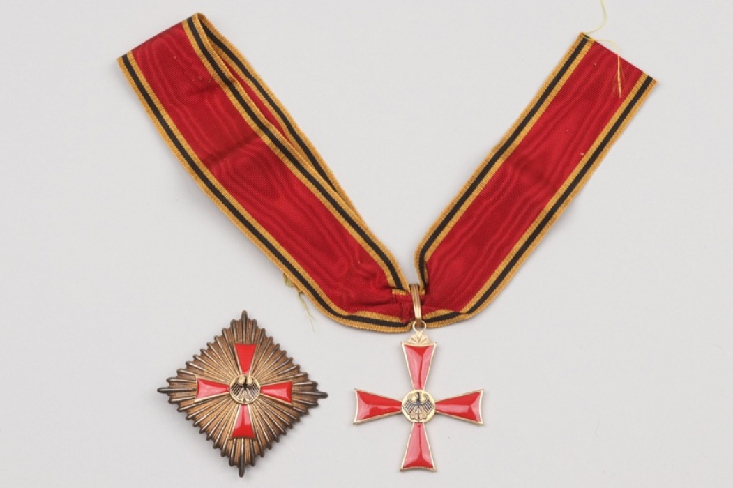 2 + Order of Merit of the Federal Republic of Germany