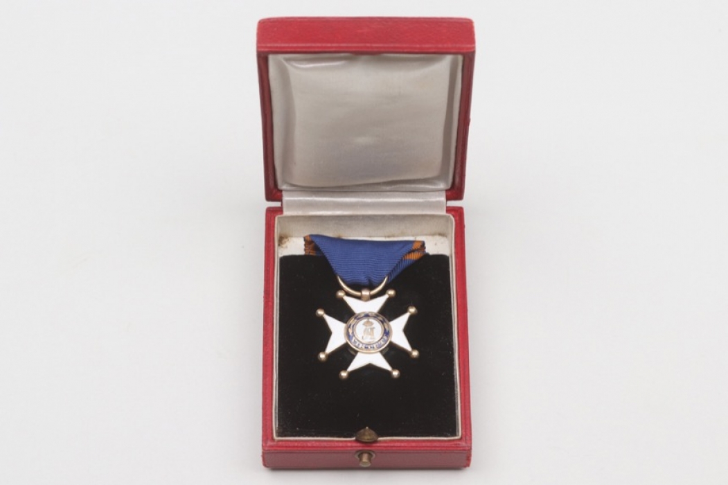 Dukedom Nassau - Order of Adolphe of Nassau in case
