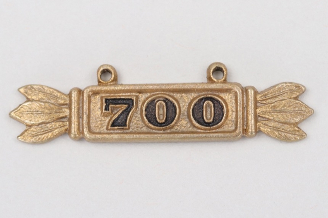 "700" hanger for Squadron Clasp in gold