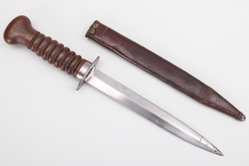 Dutch - WWII M1917 trench knife