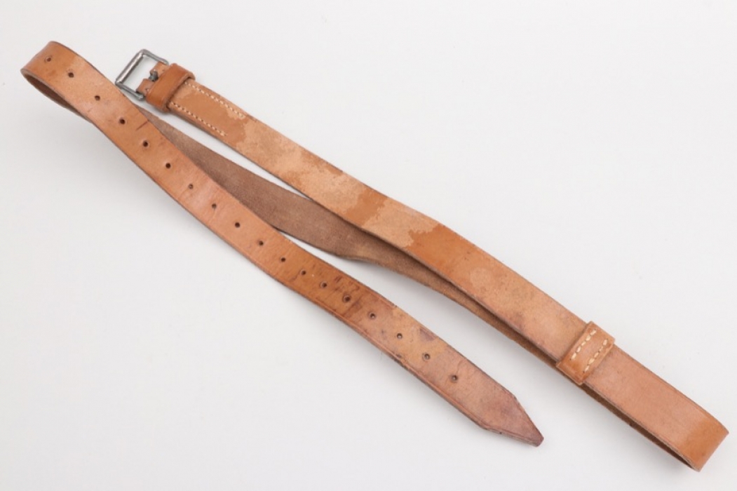 Wehrmacht leather carrying strap