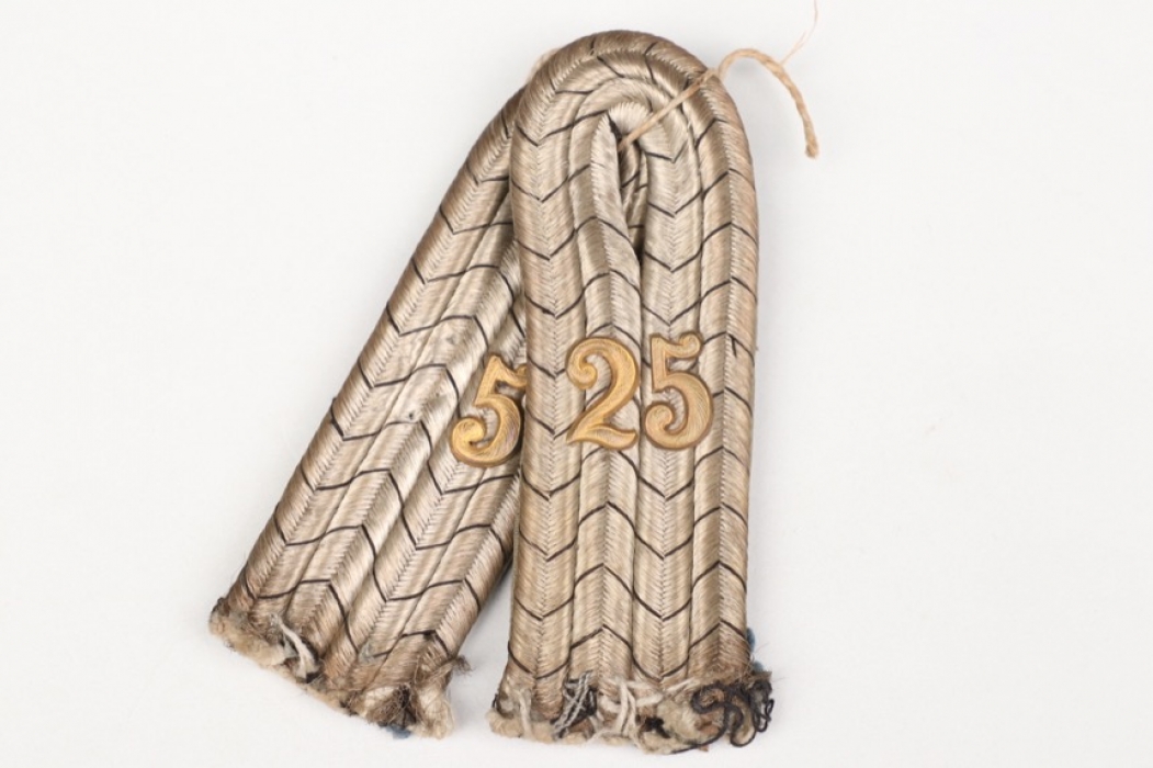 Prussia - Inf.Rgt.25 shoulder boards for a Leutnant
