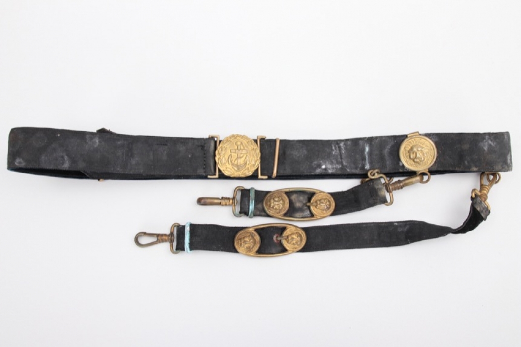 Third Reich - Kriegsmarine officer's belt with dagger hanger