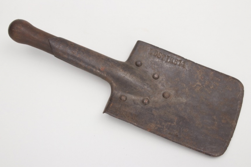 Imperial Germany - unit marked MG troop shovel