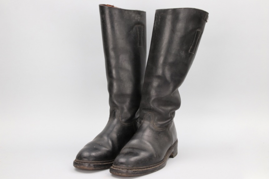 Wehrmacht officer's boots + shapers