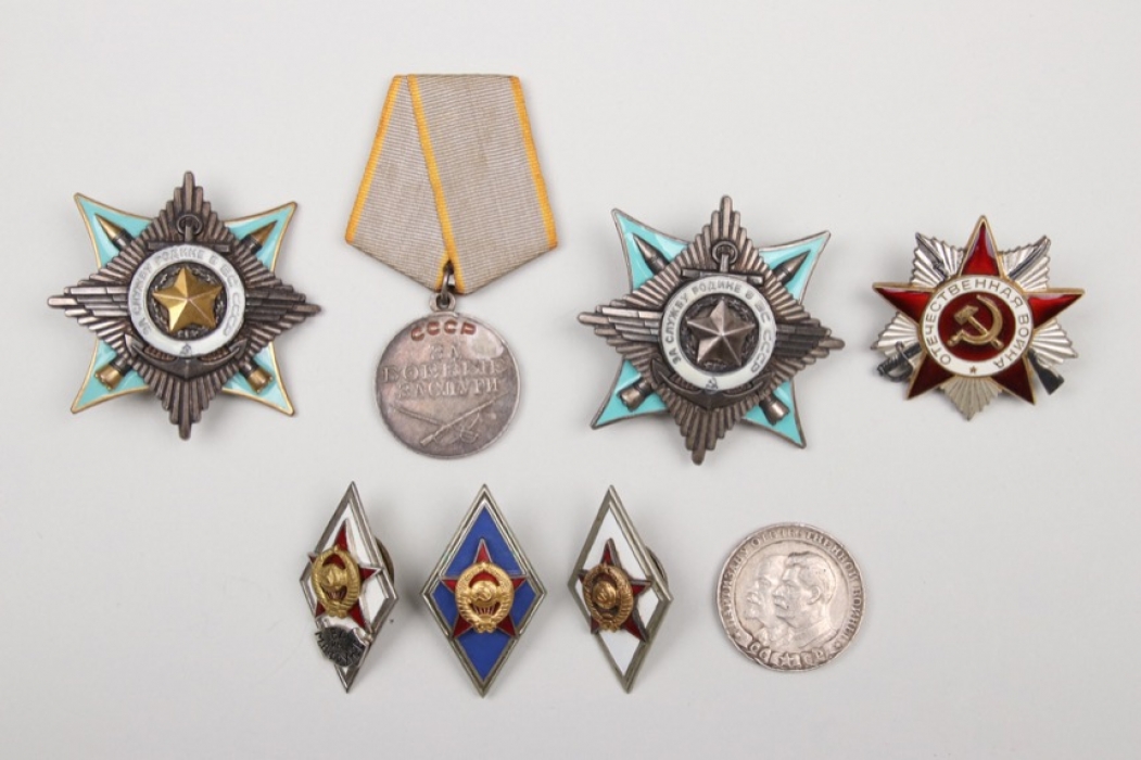 8 + Soviet Union - badges