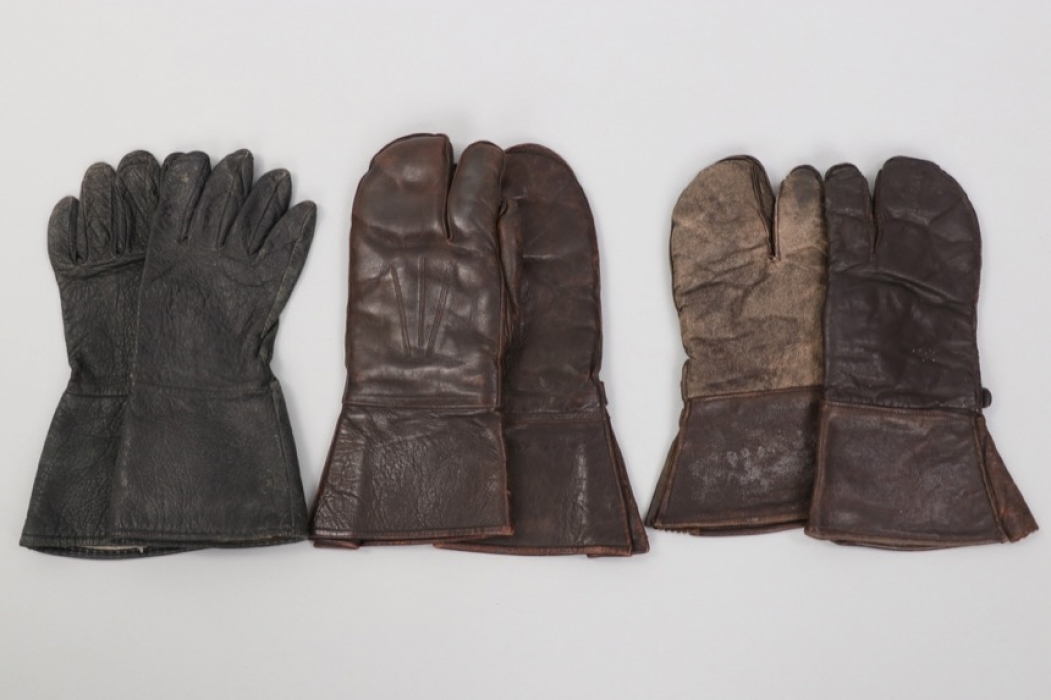 3 pair of leather gloves