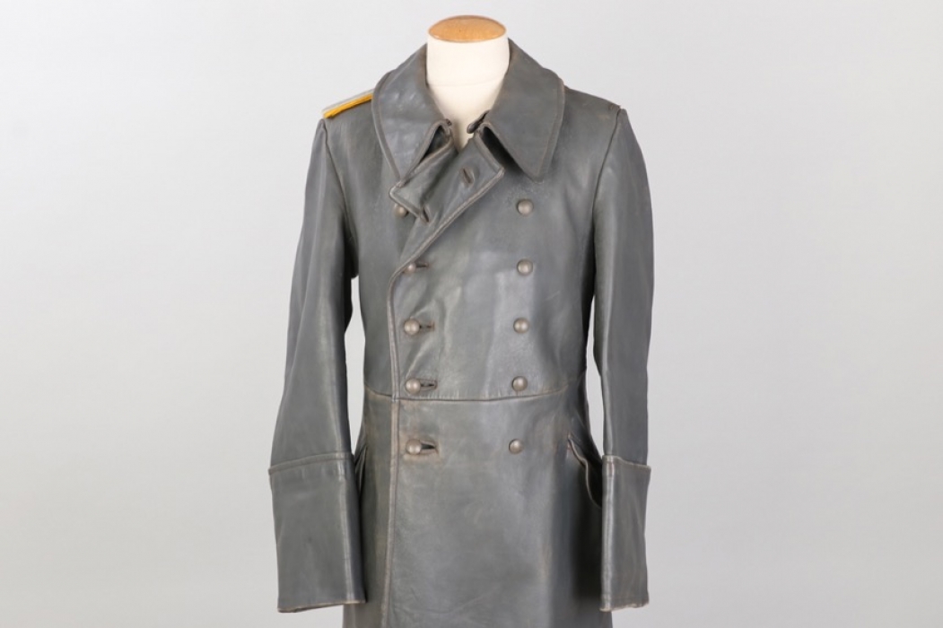 Luftwaffe leather coat for a flying troops Leutnant
