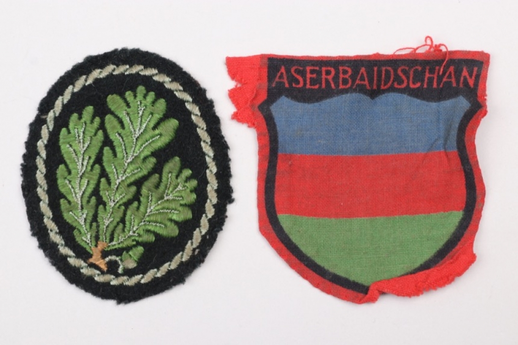 Heer Aserbaidschan volunteer's sleeve badge & Jäger badge