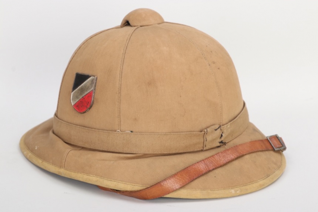 Luftwaffe tropical pith helmet - Lt. Müller
