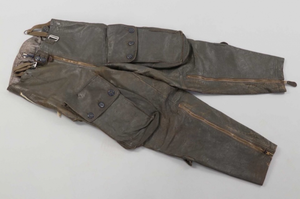 Luftwaffe "Reichsverteidigung" leather flight trousers - electrically heated