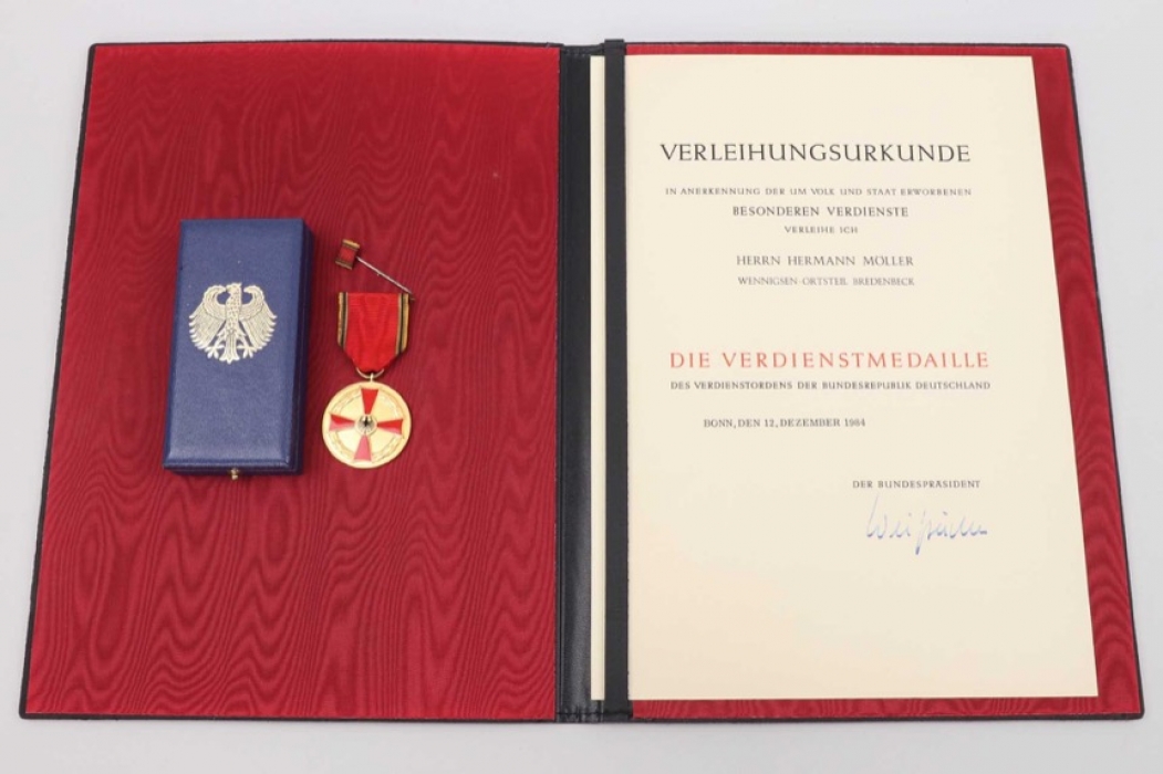 Order of Merit of the Federal Republic of Germany, Merit Medal with certificate