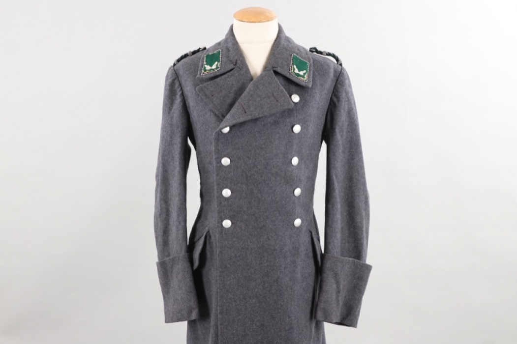Luftwaffe Civil Servant's (Beamter auf Kriegsdauer) coat for a Leutnant