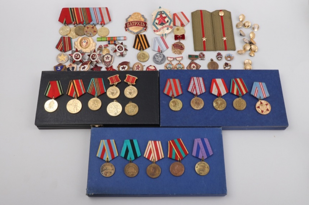 Soviet Union - lot of badges and insignia